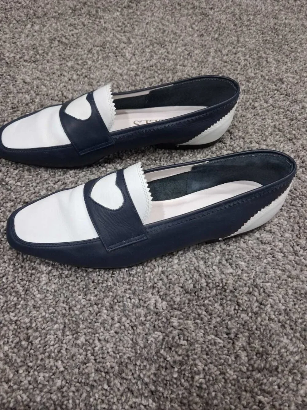 Pinwheel Two-Tone Penny Loafers – Navy & White – Size 9 (NWOT)